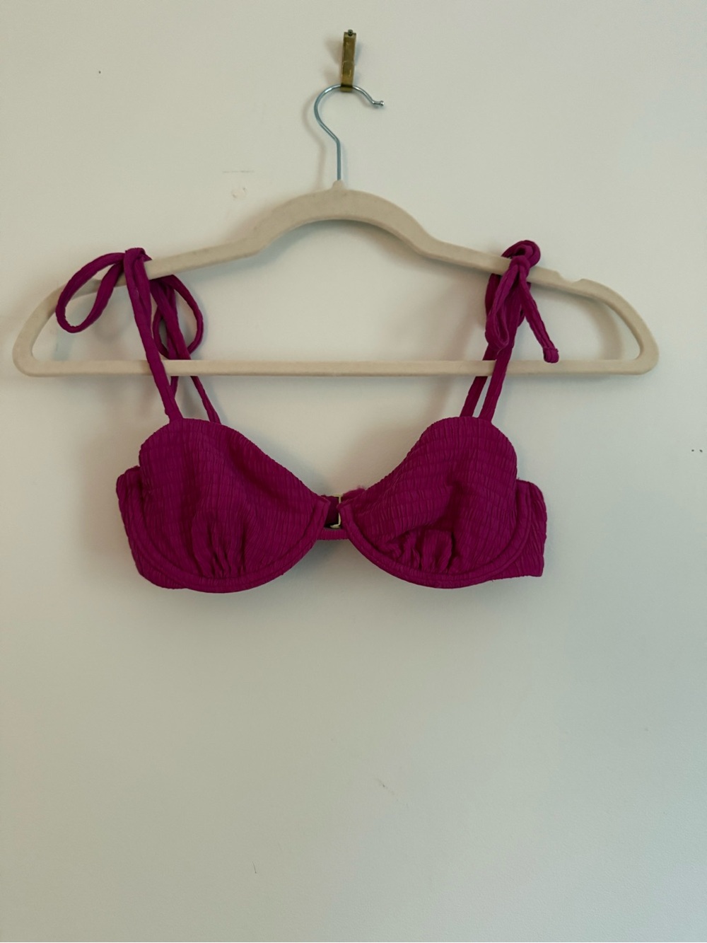 Abercrombie Tie-Shoulder Underwire Bikini Top in Magenta